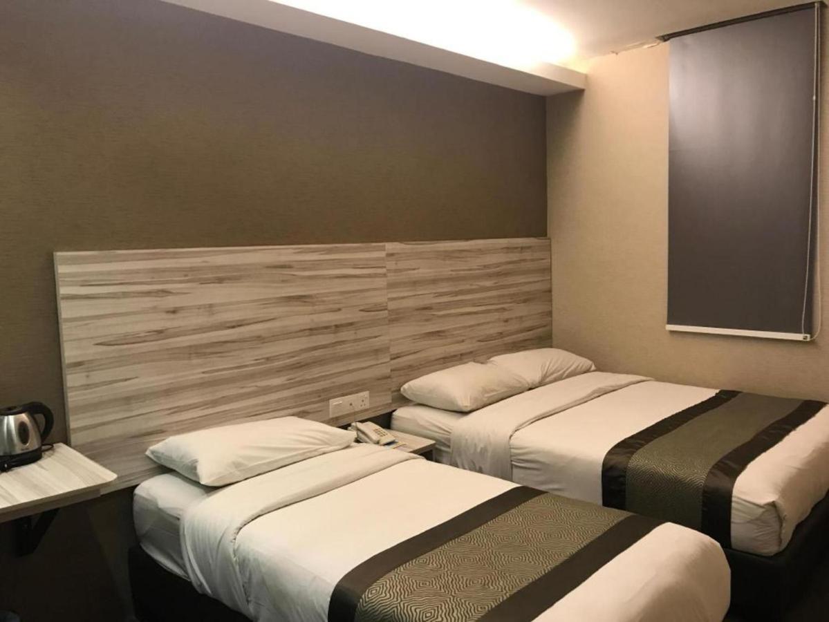 Hotel Austin Paradise - Taman Pulai Utama Секудаи Экстерьер фото