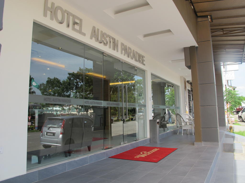 Hotel Austin Paradise - Taman Pulai Utama Секудаи Экстерьер фото