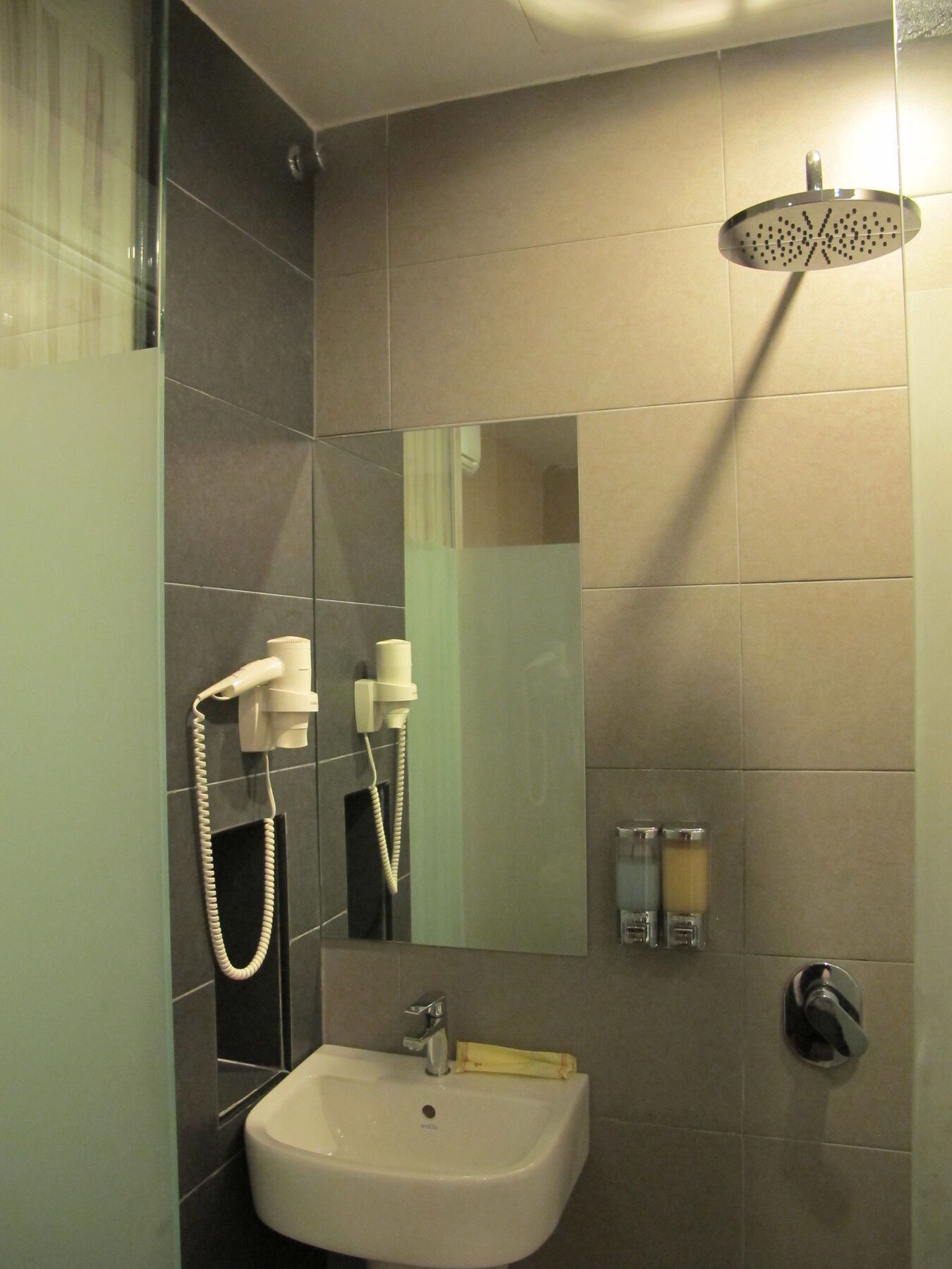 Hotel Austin Paradise - Taman Pulai Utama Секудаи Экстерьер фото