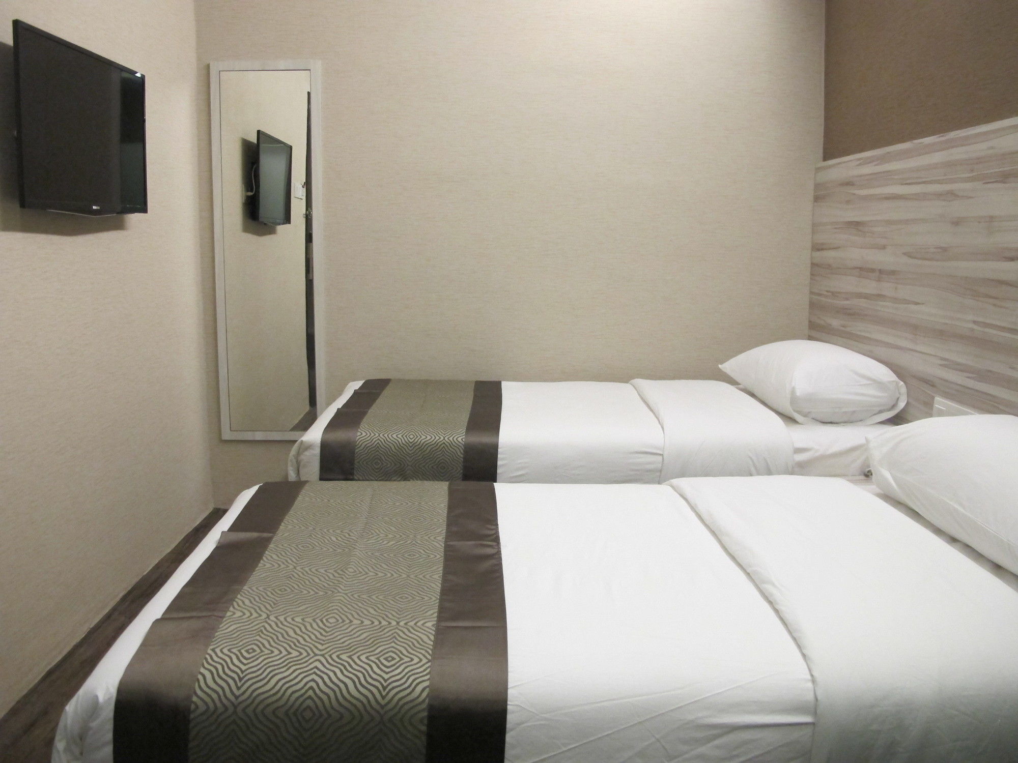 Hotel Austin Paradise - Taman Pulai Utama Секудаи Экстерьер фото